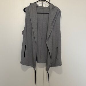 Lorna Jane Sleeveless Hooded Vest